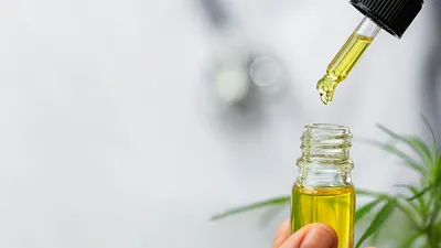 Essential Oils That Can Irritate Skin (And How to Avoid It)