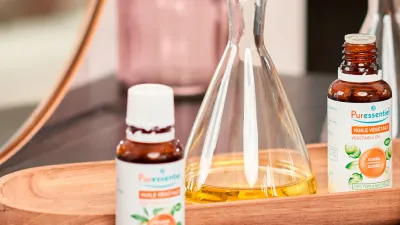 Essential Oils and Pregnancy: What’s Safe and What’s Not